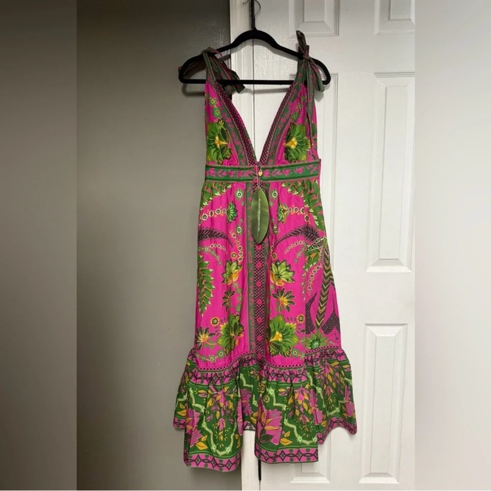 FARM Rio Ana Tapestry Pink Midi Dress - Picture 3 of 7
